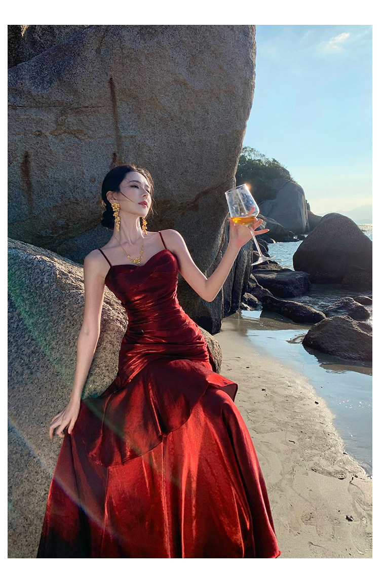 Slim Fit Type Wholesale Women's Elegant Streetwear Solid Color Evening Party Cocktail Party Strapless Sleeveless Strap Dress Party Dress