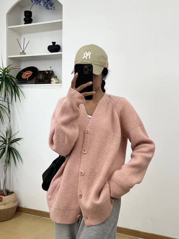 慵懒风大码v领针织开衫女2025秋冬新款休闲纯色宽松显瘦毛衣外套|undefined