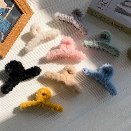 Winter plush grabber for the back of the head, large hair, hairy temperament, hairpin for women, hairy shark hairpin, hairpin