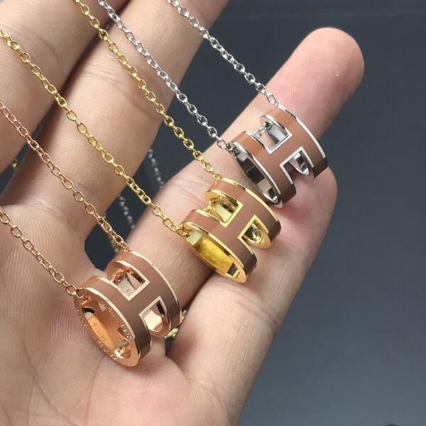 Small enamel with letters
