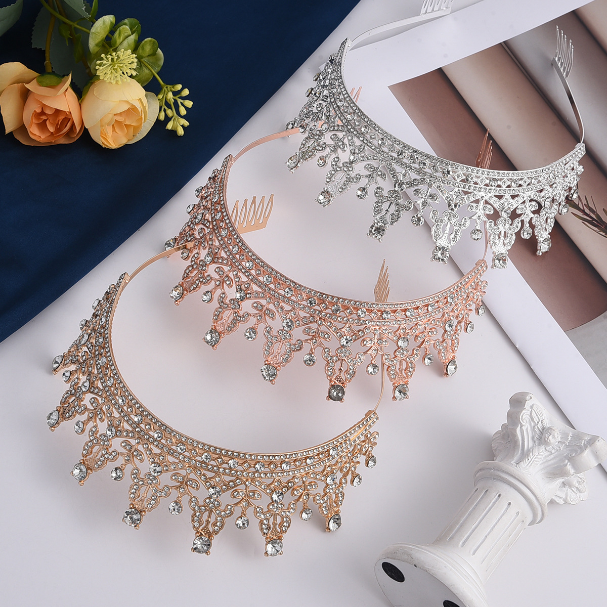 Tocado de corona Bridal Sensación premium Diamante completo Tocado de corona grande Diadema Novia de estilo occidental Boda Corona Rhinestone Accesorios para el cabello