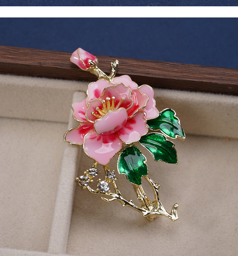 Chinese-Style Peony Brooch with a High-End Feel, Symbolizing Prosperity and Elegance, Fashionable and Versatile Enamel Pin Brooch
