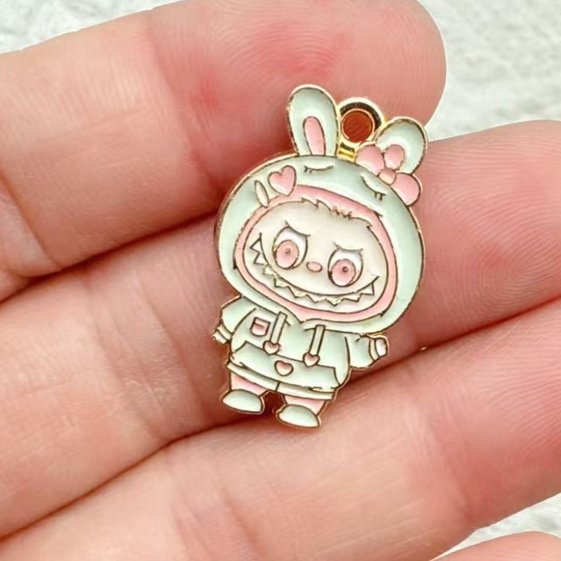 漫画ラブブ合金ペンダントアニメ合金オイルドリップジュエリーアクセサリー DIY イヤリングブレスレットキーホルダーペンダント|undefined