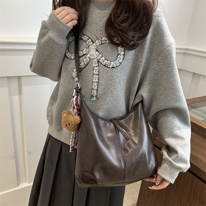 Coreano ancho cinturón de hombro bolso de mujer 2024 nueva gran capacidad retro versátil bolso de hombro bolso de viaje