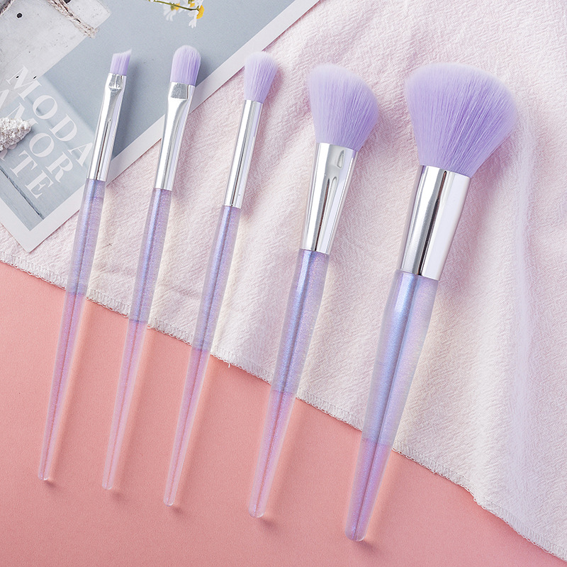 Cinco juegos de cepillos de caramelo