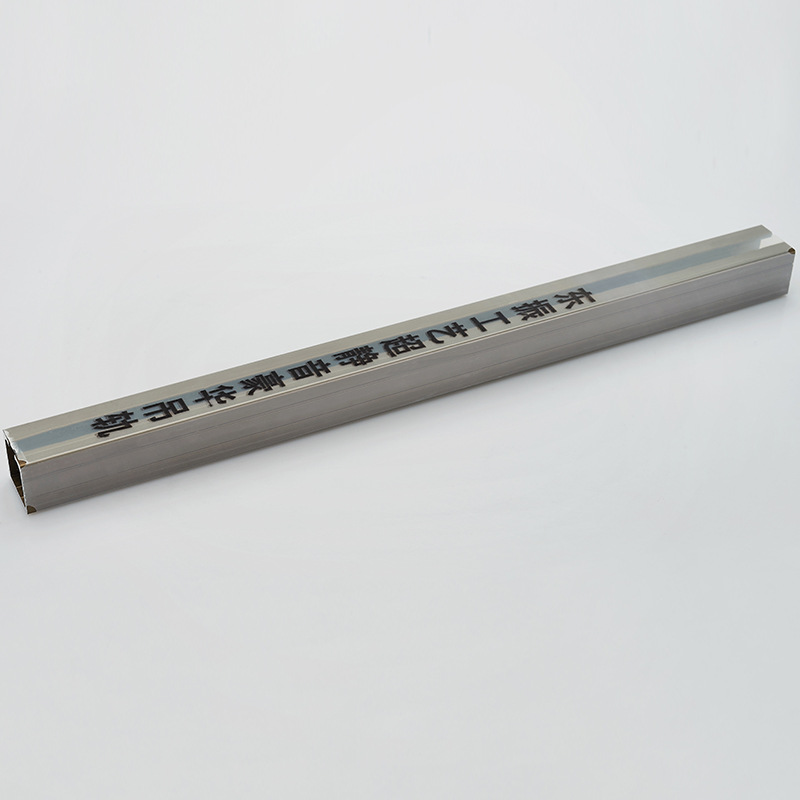 Carril colgante de aleación de aluminio carril colgante universal carril colgante puerta corredera carril colgante mudo carril colgante champán electroforesis carril deslizante carril colgante pista de la rueda