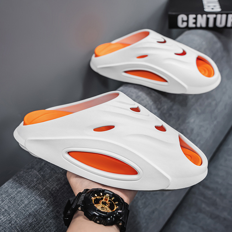 Zapatillas de mierda de marca de marea para hombres verano 2025 nuevo exterior antideslizante interior EVA zapatillas de playa frías