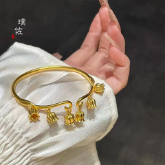 New trendy orchid flower bangle bracelet for women, open design with unique and exquisite details, exudes a sense of elegance and radiance, perfect for making your skin look brighter.