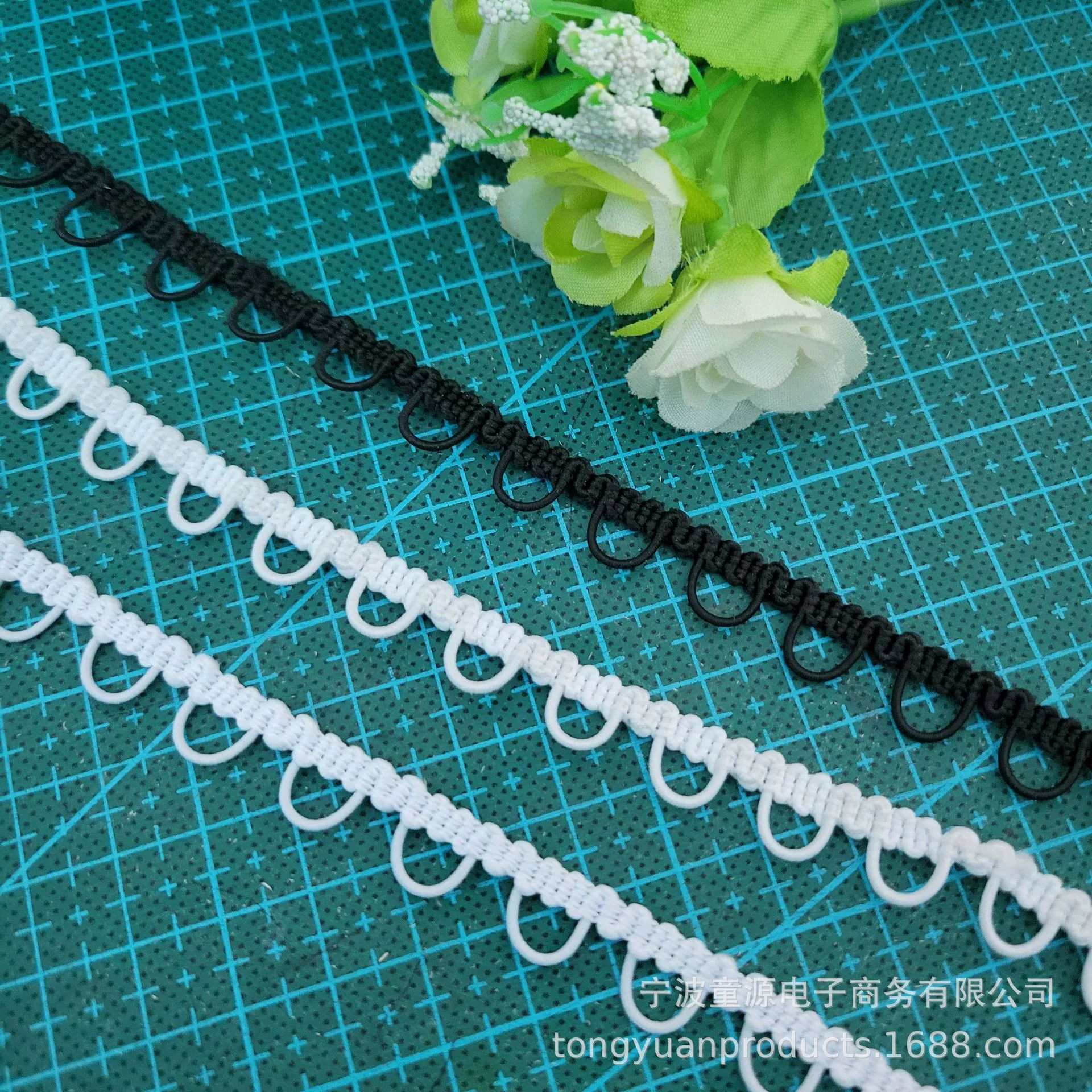 S-образное кружево