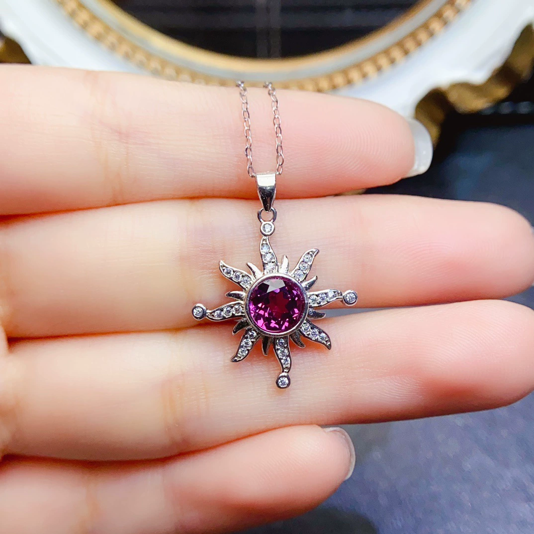 Заводская оптовая продажа взрывного натурального граната подвеска S925 серебряная инкрустация основного камня 6*6 горячо продается в Европе и Америке