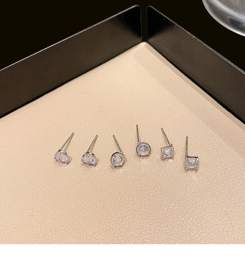 Simple Style Heart Shape Copper Plating Zircon Ear Studs 3 Pairs display picture 3