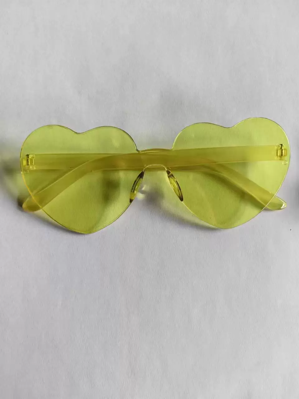 跨境连体桃心太阳镜 爱心眼镜 果冻色无框心型连体搞怪太阳镜