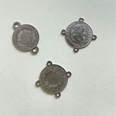 国境を越えた売れ筋の聖母マリア像シングルペンダントマリアネックレスペンダントラウンド肖像ペンダント