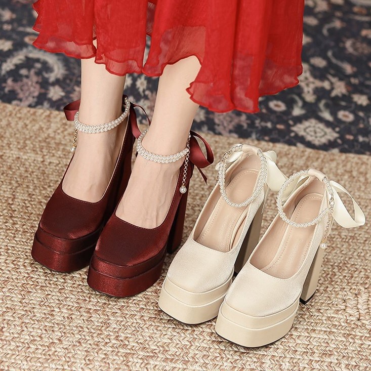 [in Stock] 15cm High-End Red Ultra High Heels with Chunky Heels, Satin Wedding Shoes, Versatile Bridal Shoes