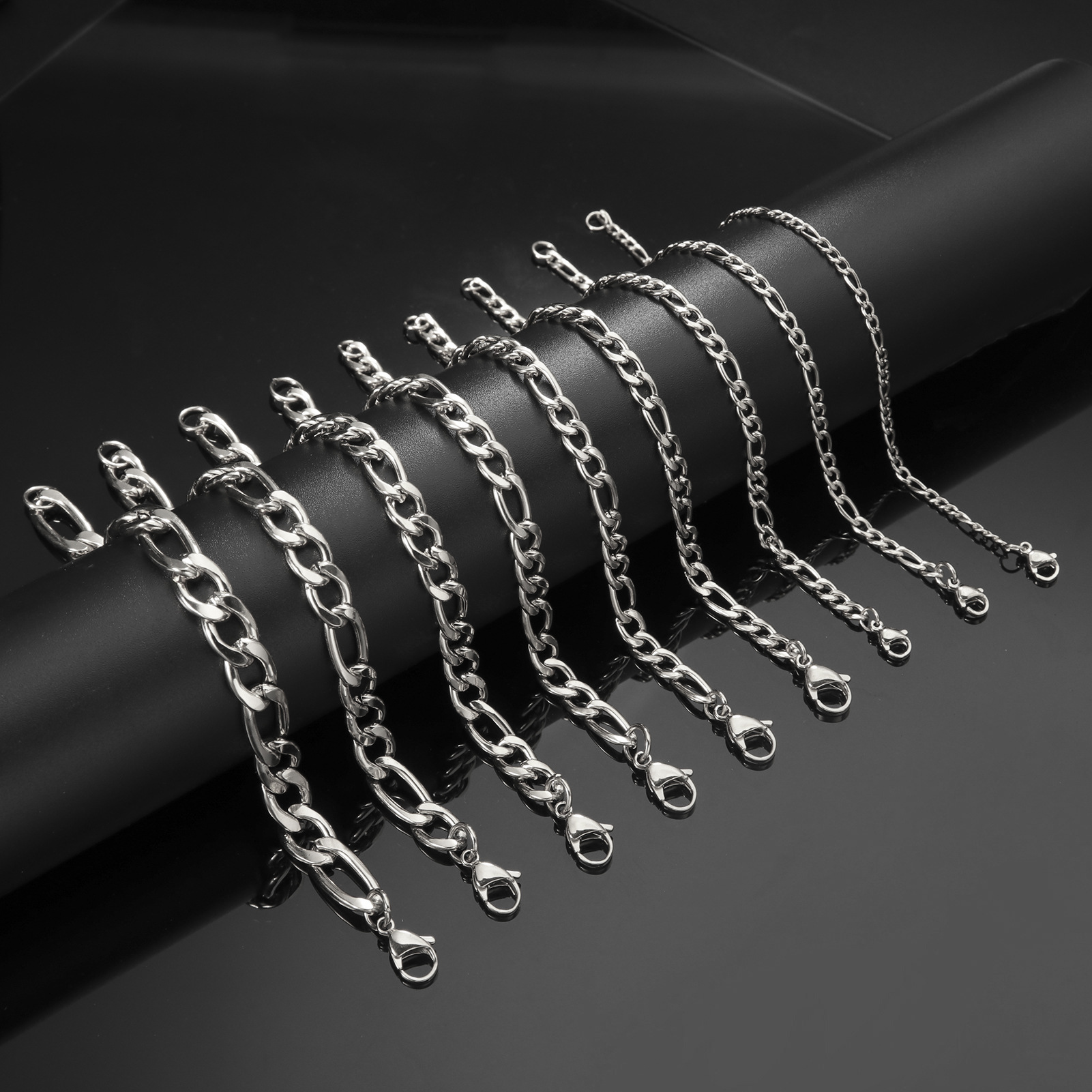 Lässig Einfacher Stil Geometrisch Titan Stahl Überzug Unisex Armbänder display picture 3