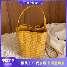 �羳2026�¿�ͨ�ھ���ˮͰ�����r�аٴ�μ�б�����������Ů��