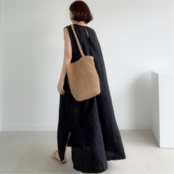 Summer long vest sleevless with a round collar