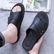 2025新款男士拖鞋夏季外穿耐磨休闲一字拖个性皮革凉拖鞋户外爆款