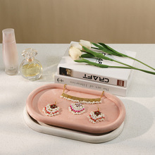 ���w�q���бP�錚չʾ�Ĕz���������Cչʾ�P�Ʒ��бP�A߅�P