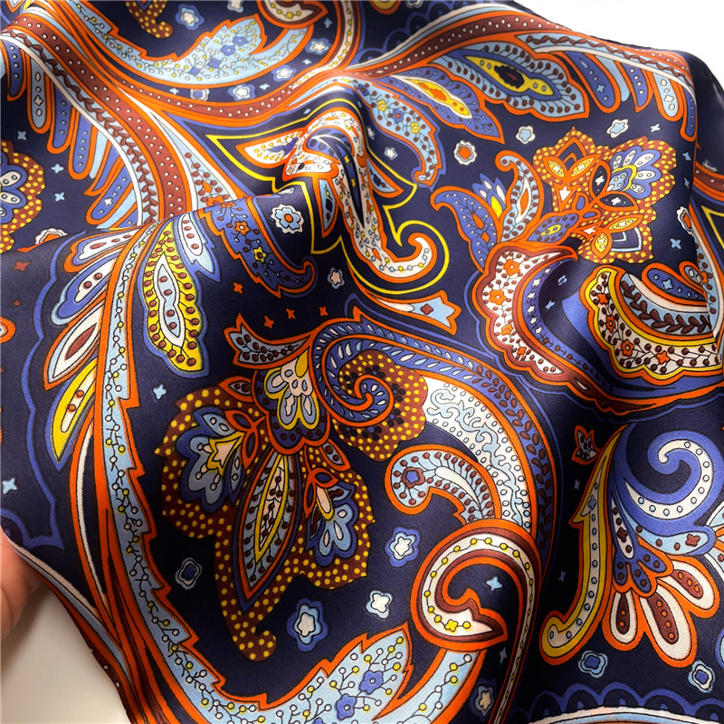 Foulard paisley da donna, elegante sciarpa quadrata_voghion.com