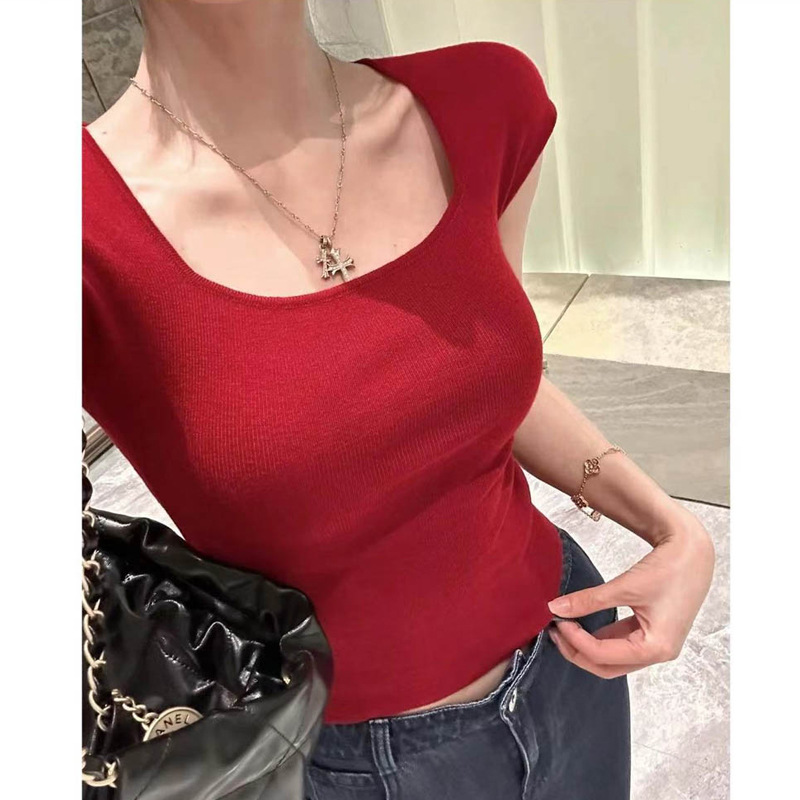 Jin Qian Homemade/2024 Summer French Style Elegant Square Collar Knitted Top Fashionable All-match Solid Color Knitted Sweater Solid Color