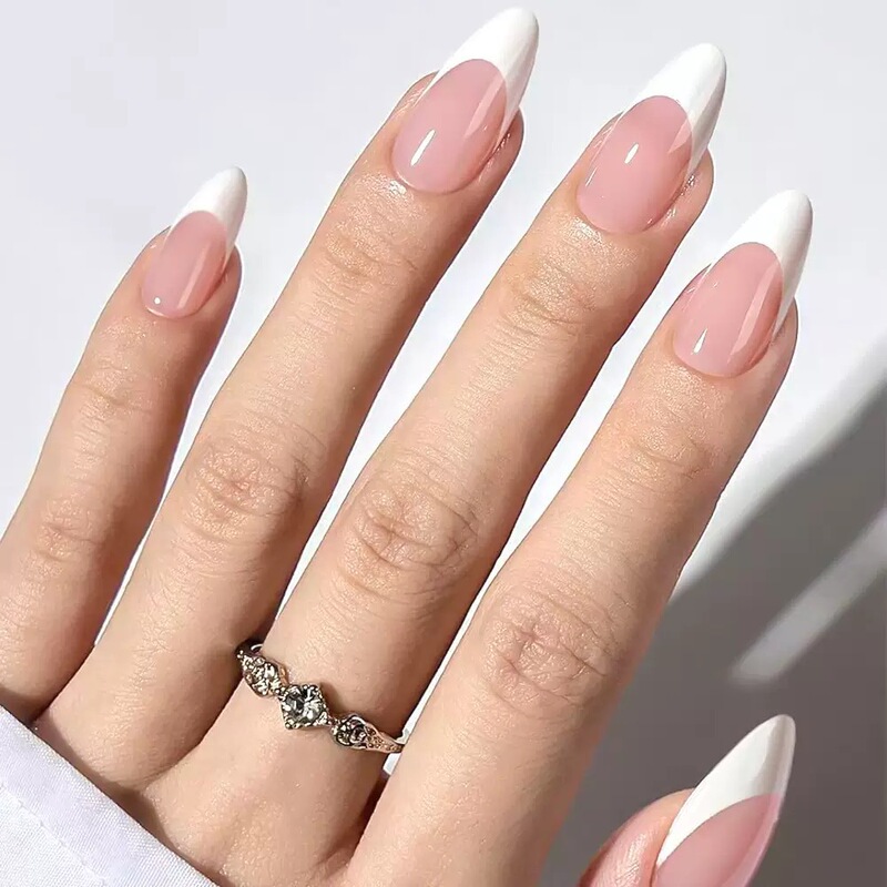 Middle East New Nail Art White French Sweet Almond Nail Art Long Almond Fake Nail Tip French Dressing Armor