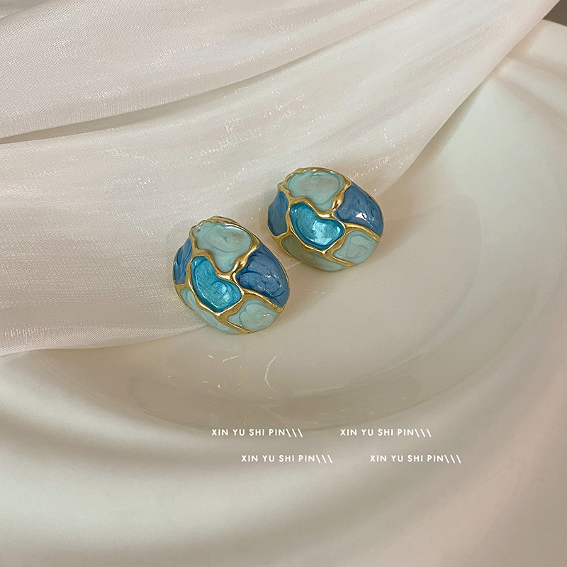 法式轻奢方形耳环女2024新款爆款高级感宫廷风气质百搭复古耳饰