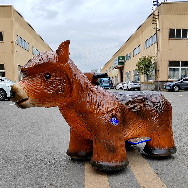 Simulación de silicona de piel suave dragón volador dinosaurio coche de atracciones en línea famoso padre-hijo centro comercial plaza fábrica de equipos de recreo fuente