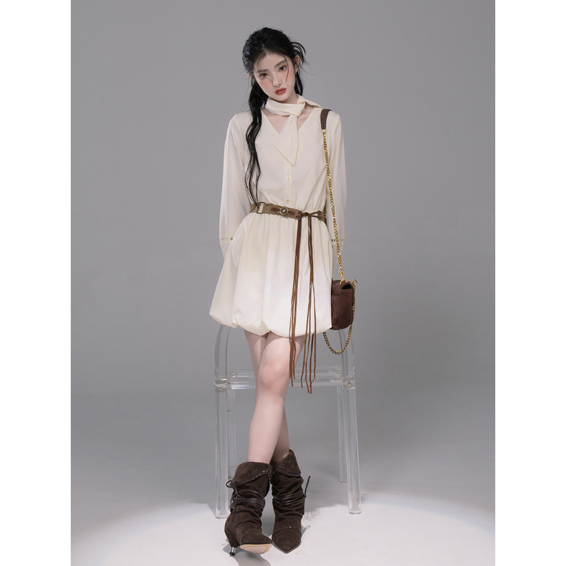 COTRE 「城市游牧风」芙蓉杏白 衬衫花苞连衣裙+波嬉风手工马甲|undefined