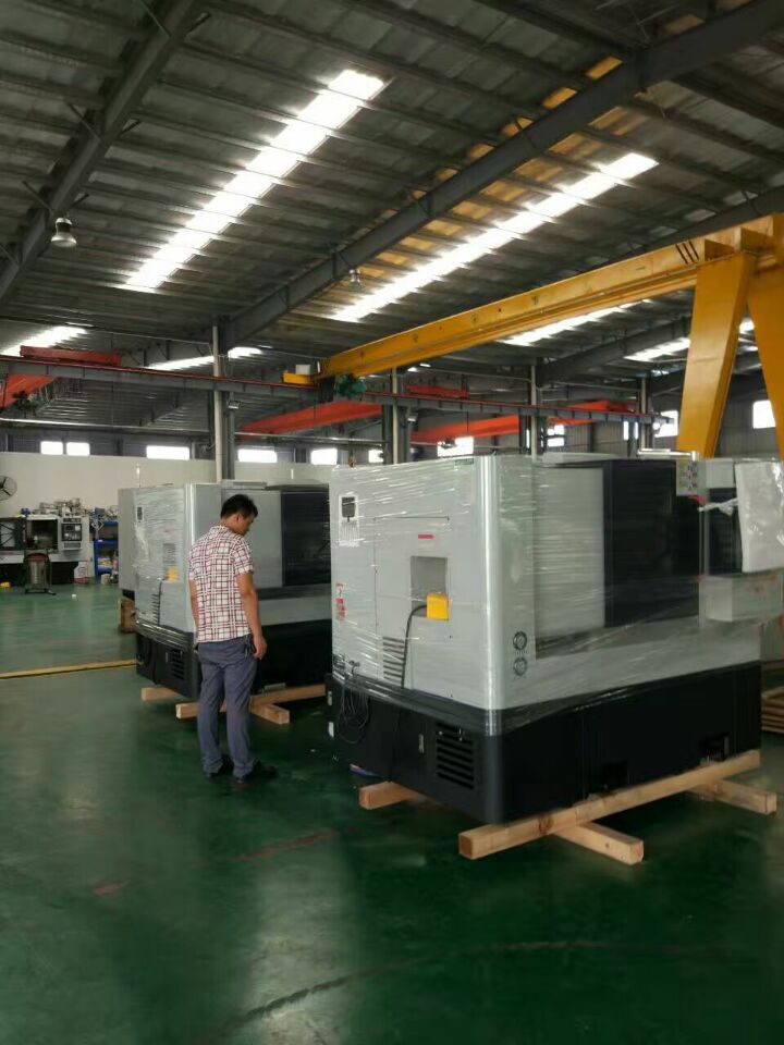 CNC46数控斜床身排刀式数控车床