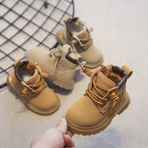  Autumn and Winter Girls' Fashionable Street Martin Boots Autumn New Children's High-top Sports Shoes for Little and Middle-aged Girls