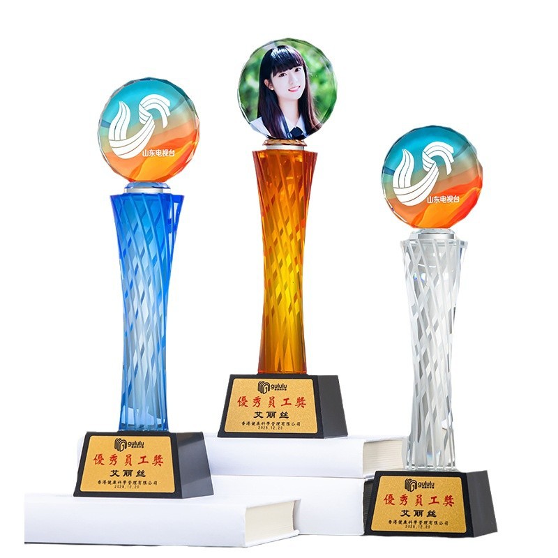 2024 Nuevo trofeo 123 Campeón y subcampeón Pulgar pico de alabanza de la estrella de cinco puntas premio trofeo personalizado exclusivo