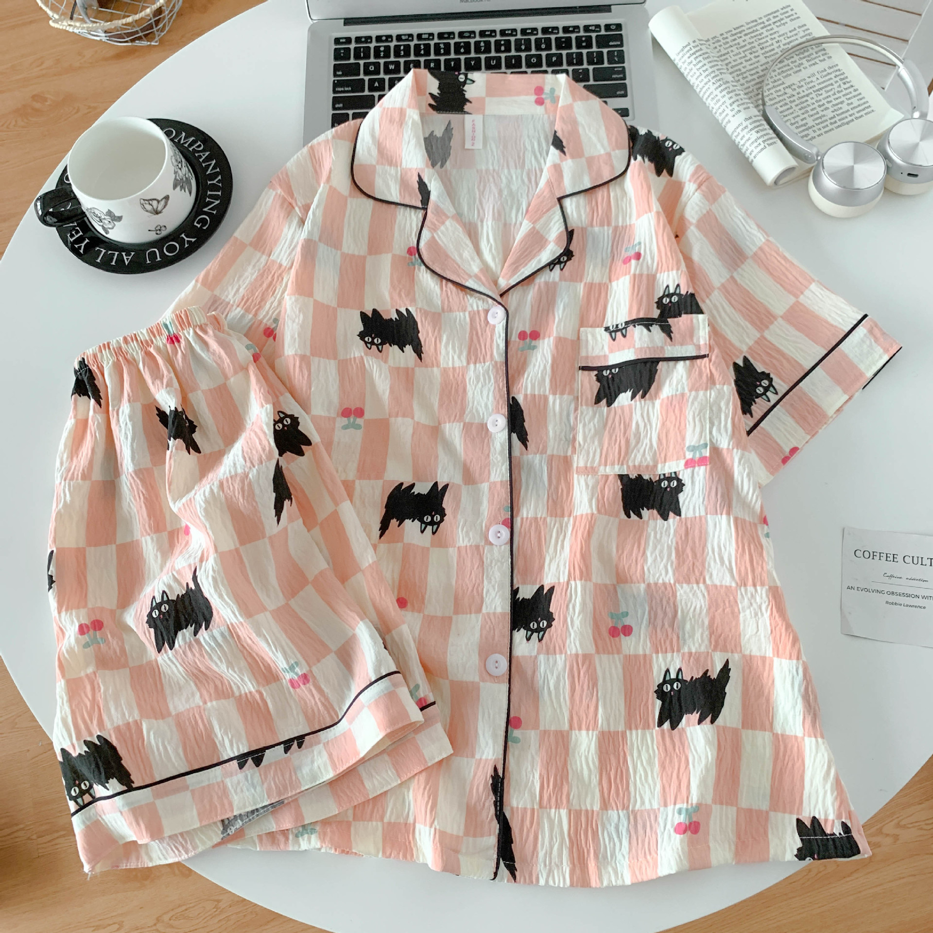 Vietnam transfronterizo al por mayor nube de algodón lindo oso pijamas verano mujeres pantalones cortos de manga corta cardigan casual dibujos animados servicio a domicilio
