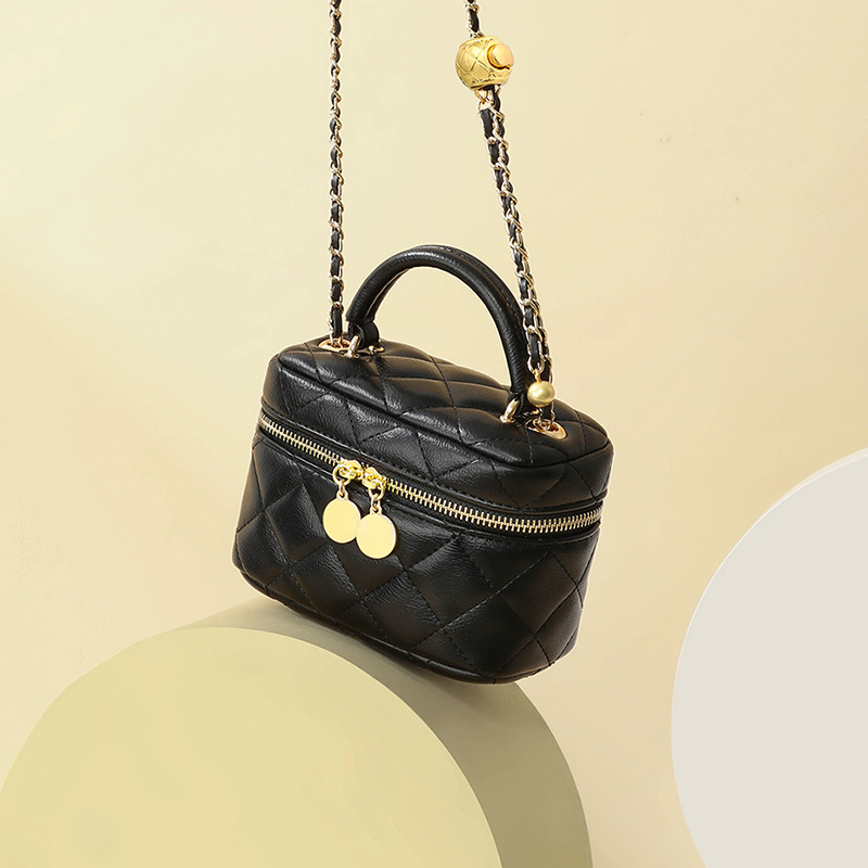 Bag 2023 New Women's Bag Crossbody Autumn and Winter Leather High-end All-match Chanel Style Chain Handbag Bags