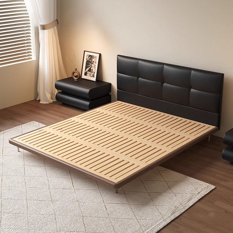 Cama de cuero oscura, cuero de vaca negro, cama doble retro, cama principal, cama queen simple, moderna.