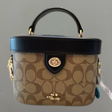 Vݶ䃺Ƥ Ckay20Ӱ ữyμбˮͰy