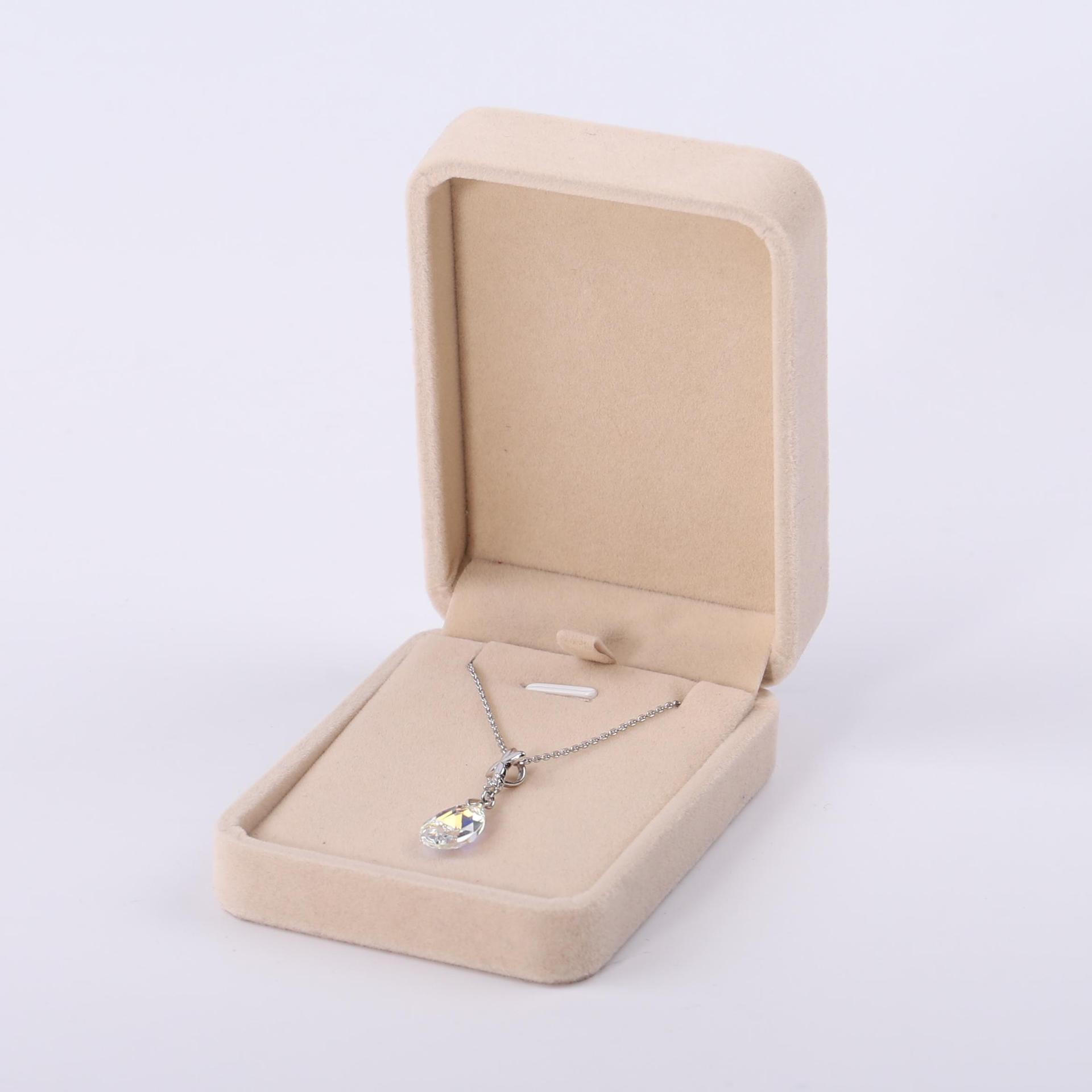 Fuente fábrica venta directa franela joyería caja de embalaje collar pendientes caja de anillo pulsera colgante caja de cadena de mano al por mayor