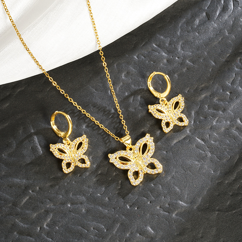 Nuevo collar de oro de arena vietnamita en vivo explosión simple aretes de mariposa moda no se desvanecerá joyas populares al por mayor