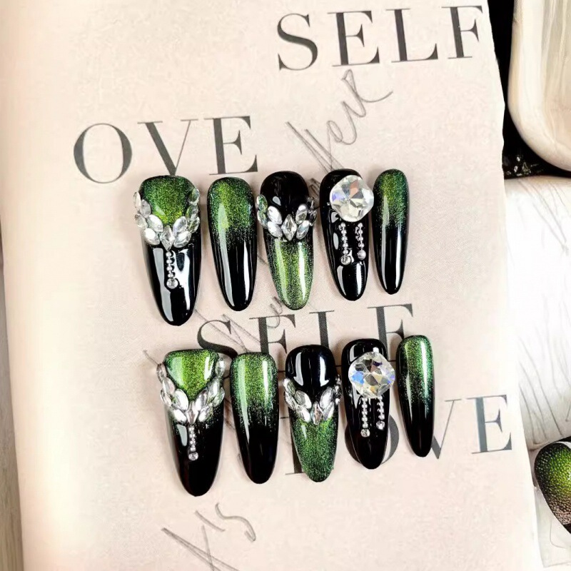 Dark Green Cat Eye Manicure Douyin Popular European and American Handmade Wearable Nails Long Diamond Flash Removable Manicure Wholesale