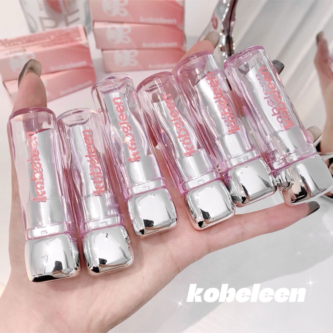 kobeleen Moisturizing Lipstick, with a water-like mirror surface that is waterproof and does not fade easily, is a nude lipstick for spring and summer, suitable for students undefined