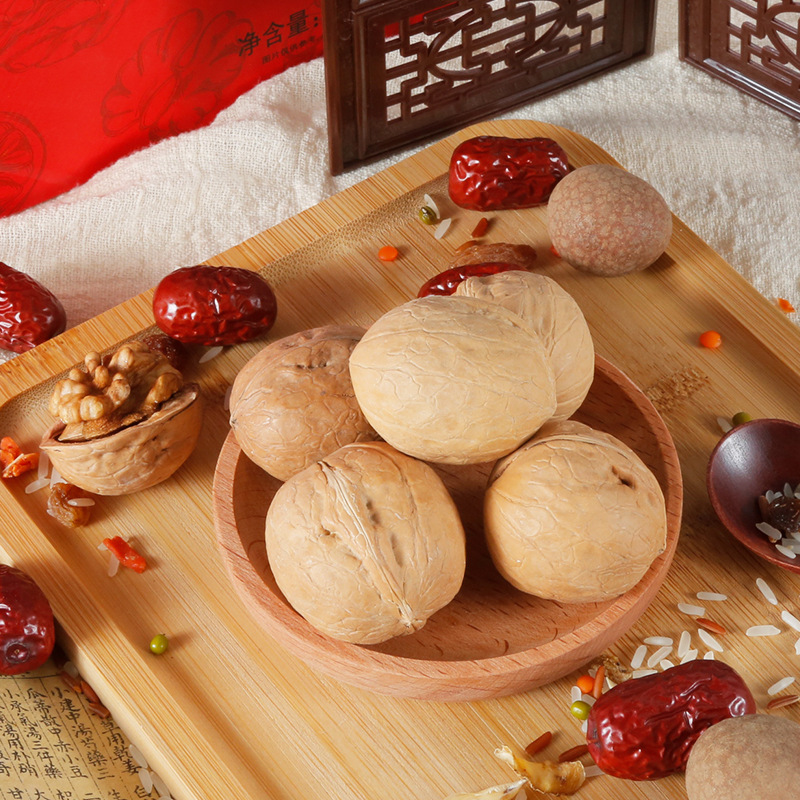 【New Year Gift Box】Thin-shelled Walnut Nut Gift Box Dried Fruits and Nuts 1.5kg Snack Gift Box Available for Wholesale