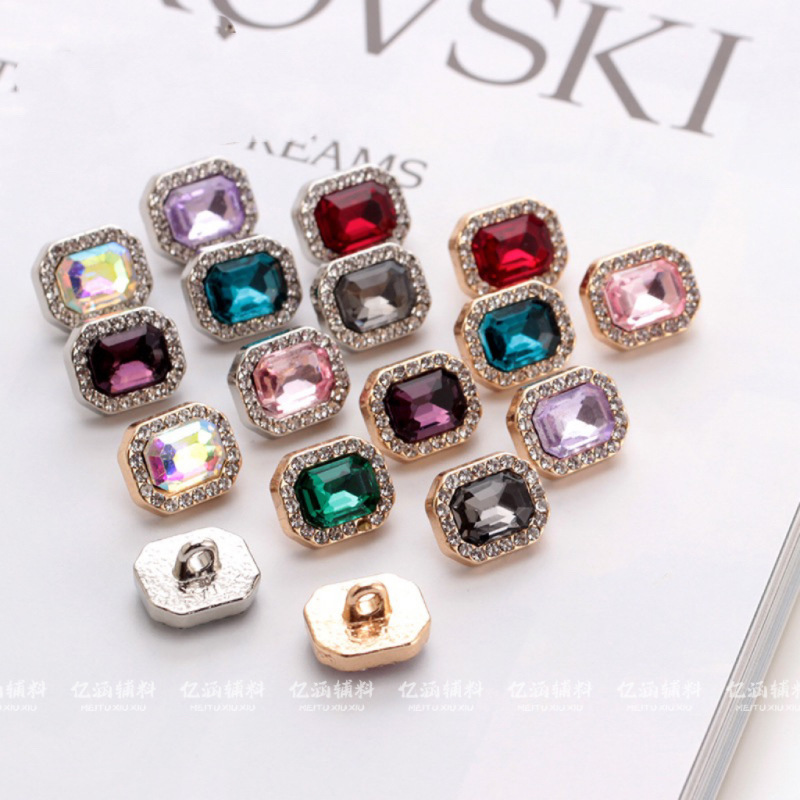 Button wholesale spot small fragrant style square metal diamond button shirt knitted coat decorative button clothing accessories button