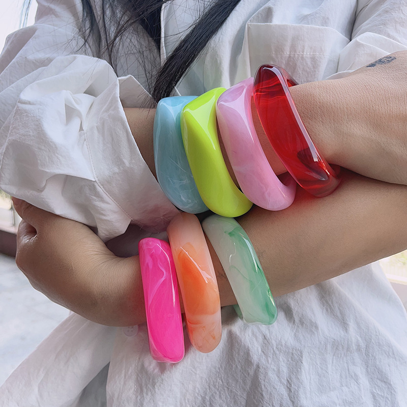 European and American large exaggerated summer fashion acrylic colorful multi-color square acrylic bracelet semi-transparent texture bracelet