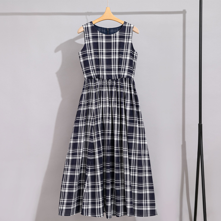 Dress sleevless