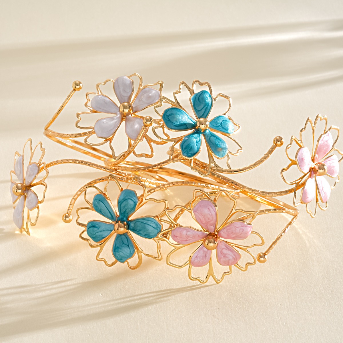 Europa y los Estados Unidos metal goteo flor doble brazalete personalidad pulsera exagerada moda simple joyas de alta calidad mujeres