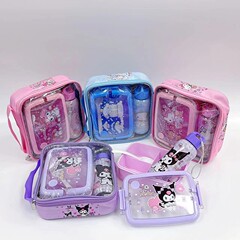 かわいい漫画の子供のプラスチックの弁当箱の弁当袋のハンドバッグの水筒のセットの学生の携帯のコップの3格の弁当箱