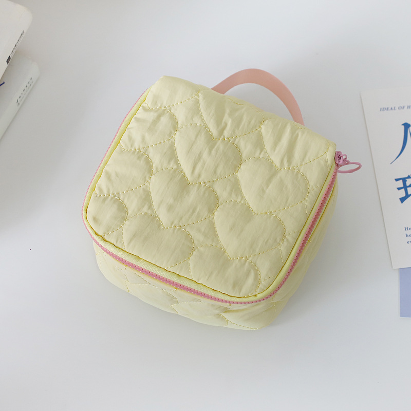 韓国版超かわいいins小清新愛化粧バッグバッグ大容量携帯旅行ハンドバッグ洗面バッグ