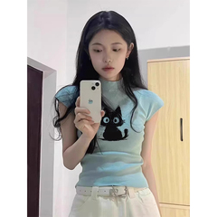半高襟ニット半袖tシャツ女装2025夏ドーパミンは、スリムなギャルの短い上着を着ている