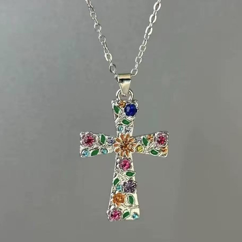 辣妹十字架项链彩色花朵十字架项链女轻奢时尚小梅花吊坠锁骨链|undefined