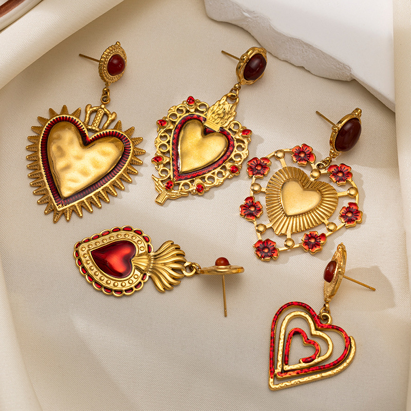 TENA estilo francés vintage aretes de amor incrustados con gemas de palacio medieval aretes de corazón al por mayor